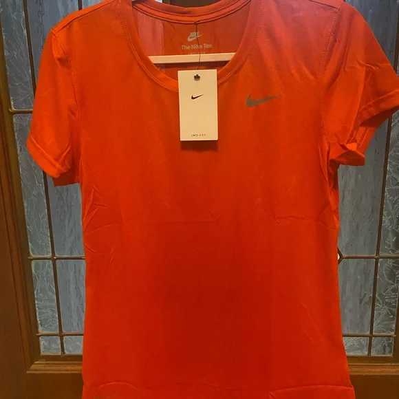 NIKE Women's Lot of M Medium Dri Fit T-Shirts New - Picture 10 of 12